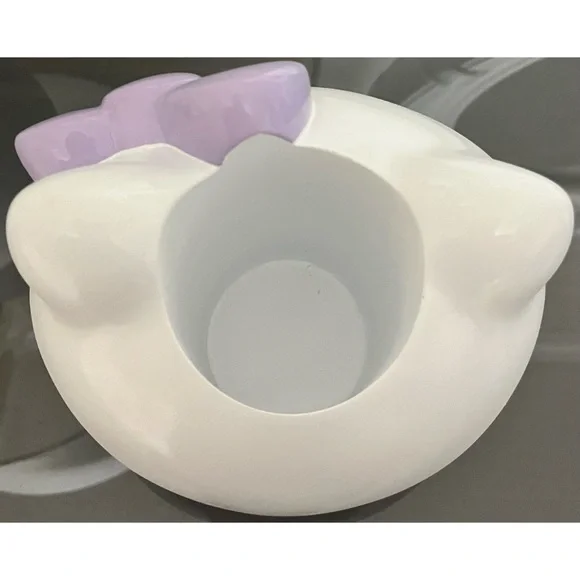 NWT Hello Kitty Ceramic Makeup Brush Holder / Pencil Cup - Picture 4 of 4